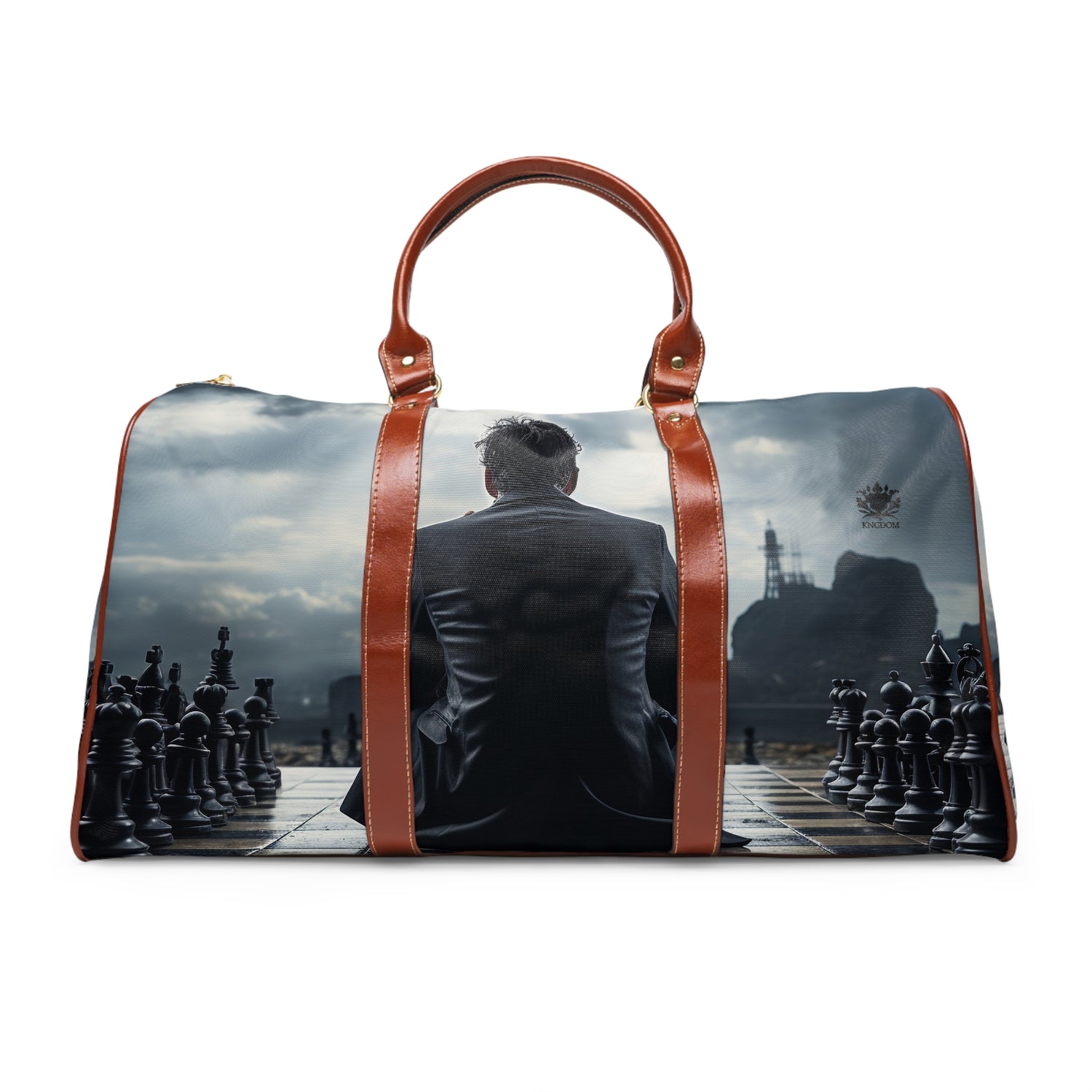 &quot;CHECKMATE&quot;: bolso de viaje impermeable de piel vegana con logotipo de Kingdom en negro 